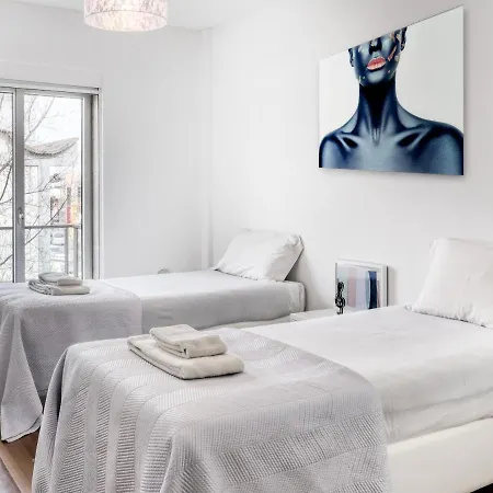 Apartment T3, In W/ Pool Near Airport *