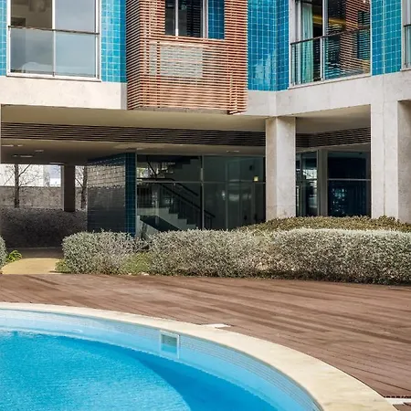 Apartment T3, In W/ Pool Near Airport
